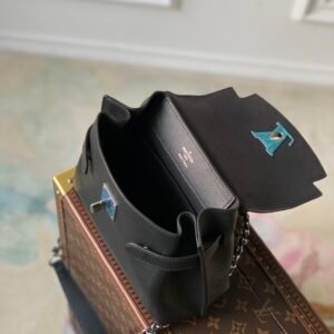 Louis Vuitton Lockme Ever 23x17x10CM