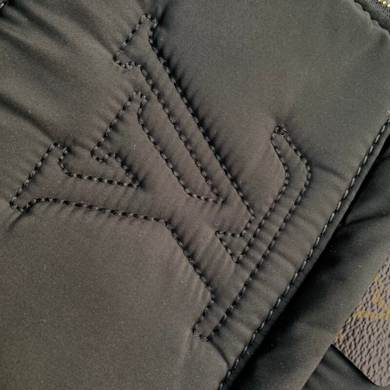 wsxc1669314714079_7.jpg Louis Vuitton Pillow Palm Springs Backpack-17 x 22 x 10CM