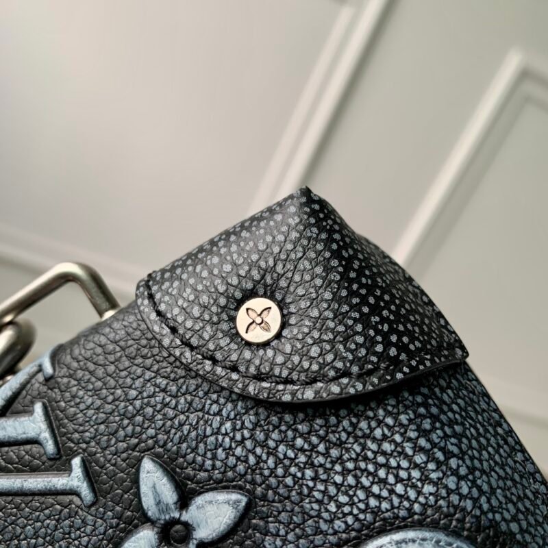 Louis Vuitton Soft Trunk-M81776-22.5*14*5 M