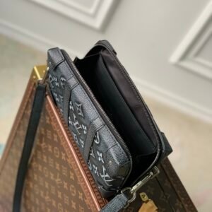 Louis Vuitton Soft Trunk-M81776-22.5*14*5 M