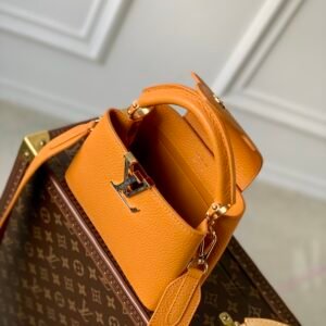 Louis Vuitton Mini Capucines Handlebag-M21168-21*14*8CM