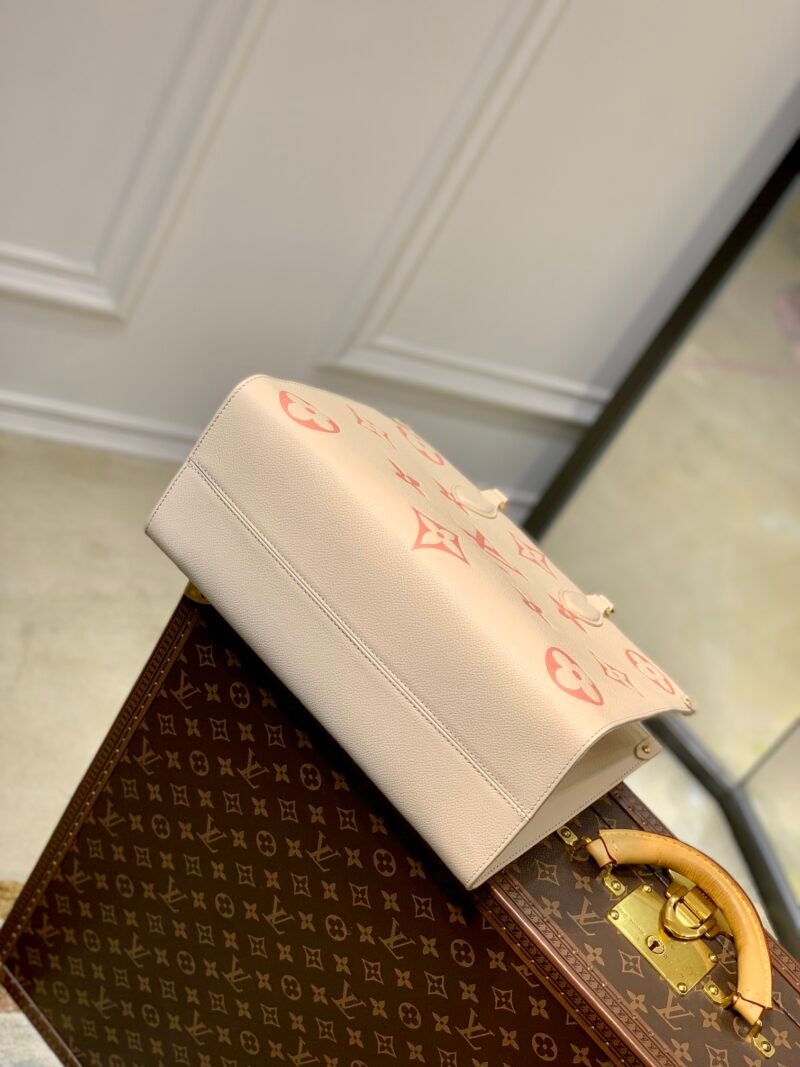 Louis Vuitton x YKOnthego Handbag-35 x 27 x 14 CM