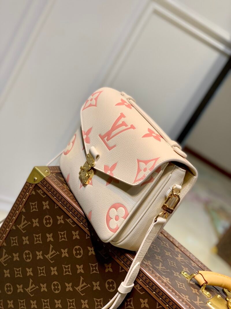 Louis Vuitton Pochette Metis Handbags-25*19*7CM