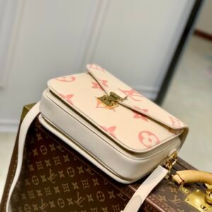 Louis Vuitton Pochette Metis Handbags-25*19*7CM
