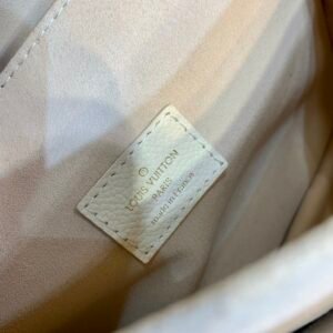 Louis Vuitton Pochette Metis Handbags-25*19*7CM