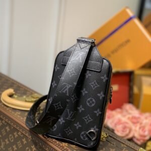 Louis Vuitton Outdoor Slingbag-13*21*5CM