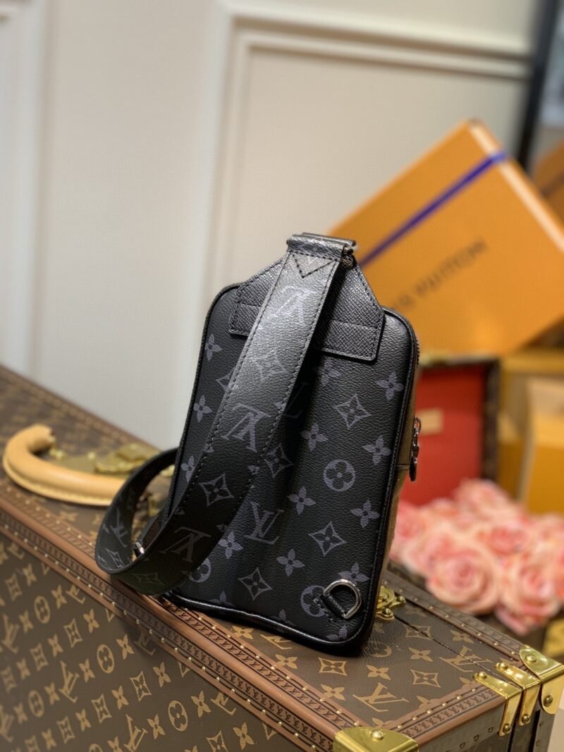 Louis Vuitton Outdoor Slingbag-13*21*5CM