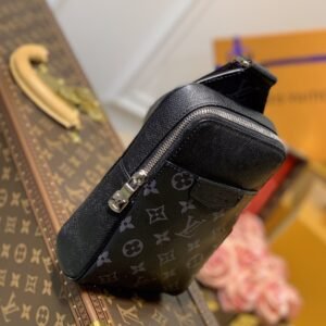 Louis Vuitton Outdoor Slingbag-13*21*5CM