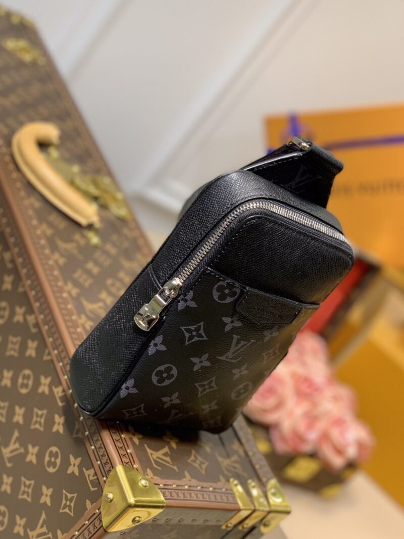 Louis Vuitton Outdoor Slingbag-13*21*5CM