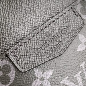 Louis Vuitton Outdoor Slingbag-13*21*5CM