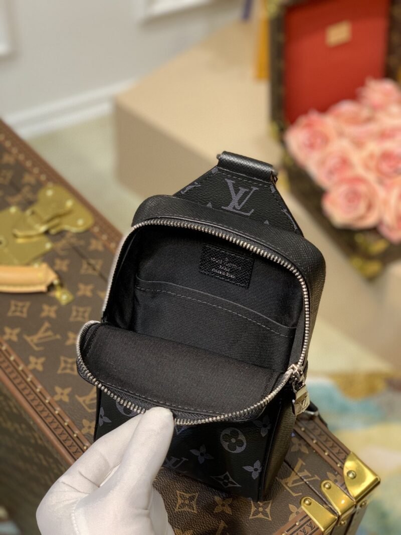 Louis Vuitton Outdoor Slingbag-13*21*5CM
