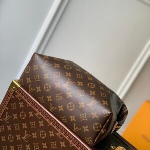 Louis Vuitton Cosmetic Bag M46458-27*18*9CM