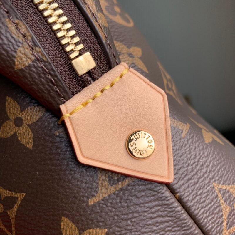 Louis Vuitton Cosmetic Bag M46458-27*18*9CM