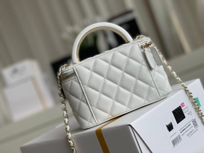 wsxc1679415233824_2.jpg Ch@nel Cosmetic Bag-Lambskin-18CM