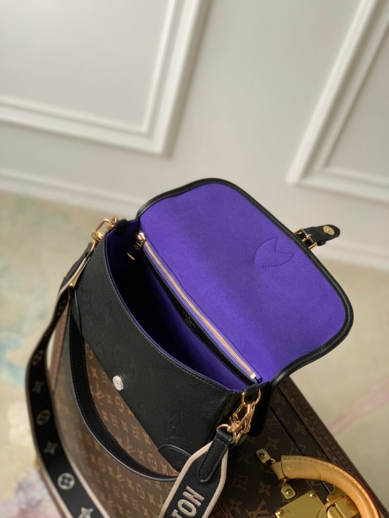 Louis Vuitton Diane Handbags-M46386-23 x 16 x 8.5CM