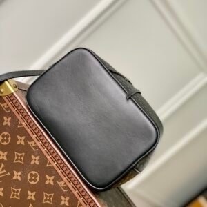 Louis Vuitton NéoNoé Bucket Bag -M46581- 20 x 20 x 13 CM