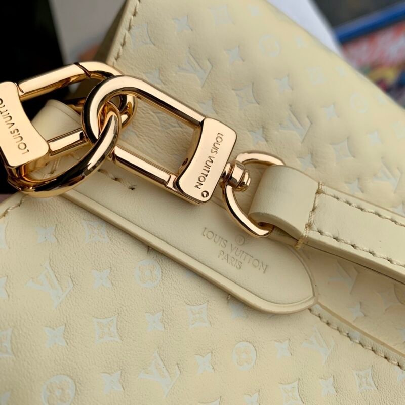 Louis Vuitton M22599 NeoNoe BB Handbag-20*20*13CM