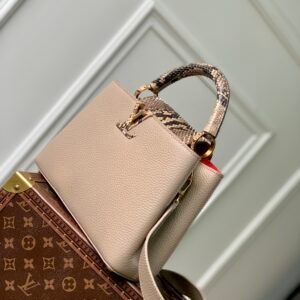 Louis Vuitton Capucines BB-M21164-27*18*9CM
