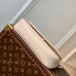 Louis Vuitton Wallet on Chain Ivy-23.5 x 12.0 x 4.3 CM