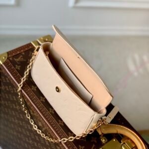 Louis Vuitton Wallet on Chain Ivy-23.5 x 12.0 x 4.3 CM