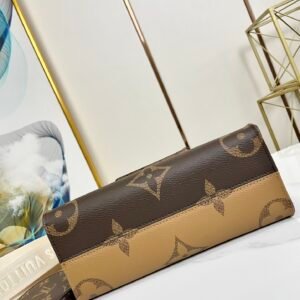 Louis Vuitton Onthego Handbag-25*19*11.5 CM