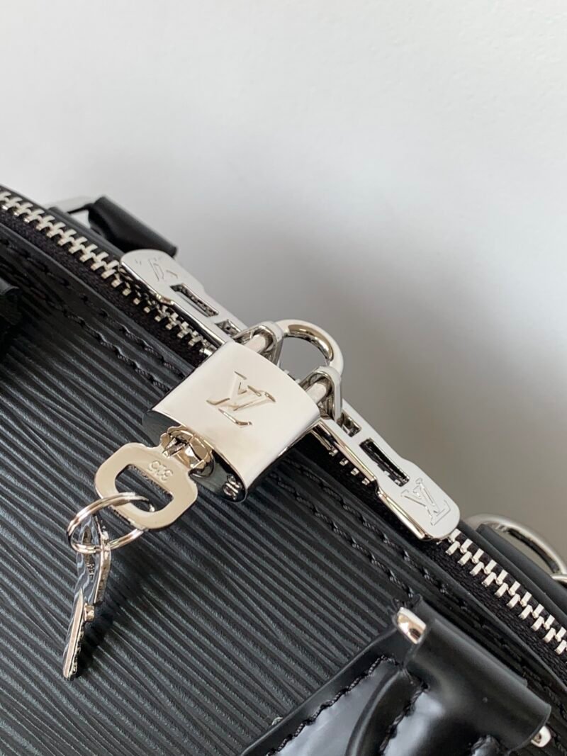 Louis Vuitton M41327 Alma BB-25*19*12CM