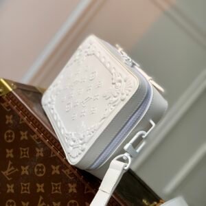 LV -Handle Soft Trunk-M21677-21.5 x 15 x 7CM