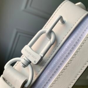 LV -Handle Soft Trunk-M21677-21.5 x 15 x 7CM