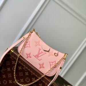 Louis Vuitton Easy Pouch On Strap-19×11.5x3CM