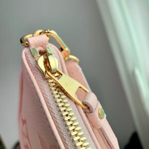 Louis Vuitton Easy Pouch On Strap-19×11.5x3CM