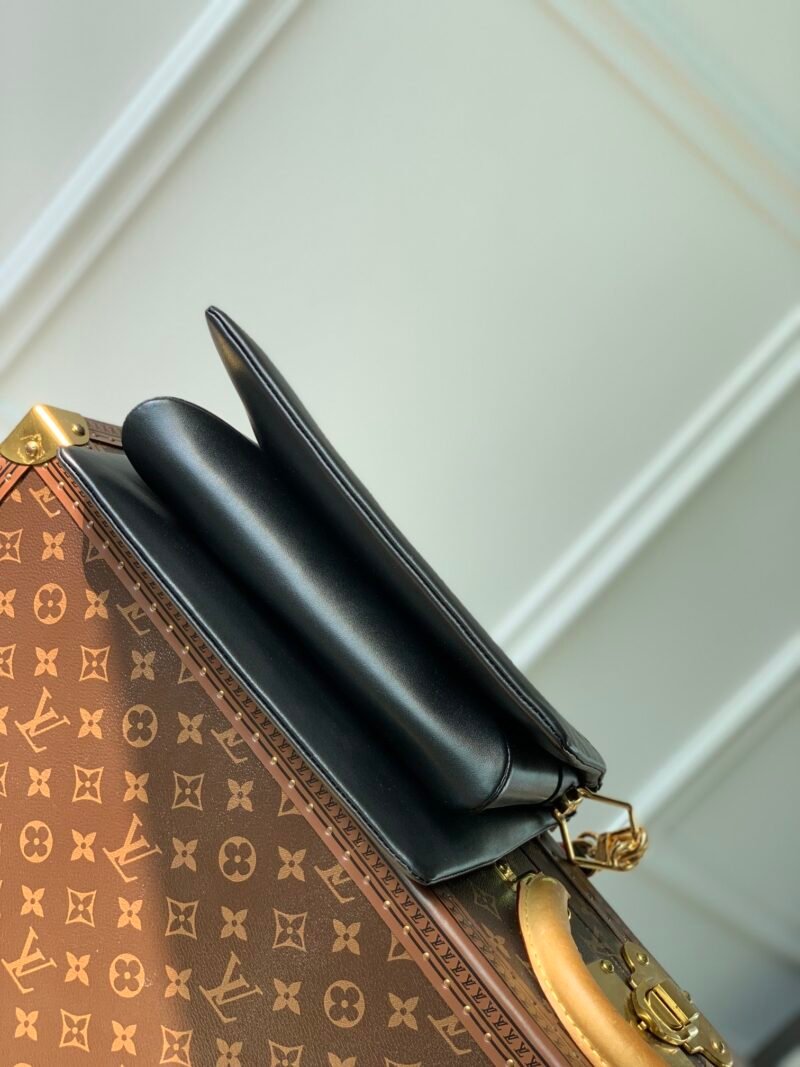 Louis Vuitton Coussin Handbags-26*20*12CM