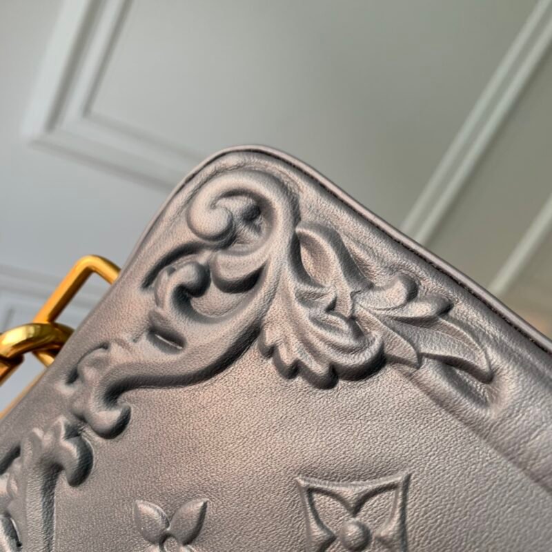 wsxc1686863092959_6.jpg LV -Handle Soft Trunk-M21677-22.5 x 14 x 5CM