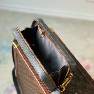 wsxc1686863092959_7.jpg LV -Handle Soft Trunk-M21677-22.5 x 14 x 5CM