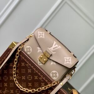 Louis Vuitton Pochette Metis East West Handbags- 21.5 x 13.5 x 6CM