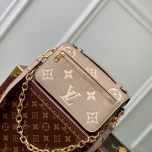 Louis Vuitton Pochette Metis East West Handbags- 21.5 x 13.5 x 6CM
