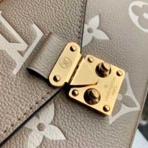 Louis Vuitton Pochette Metis East West Handbags- 21.5 x 13.5 x 6CM