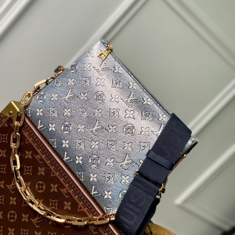 Louis Vuitton Coussin Handbags-M2295-26*20*12CM