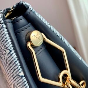Louis Vuitton Coussin Handbags-M2295-26*20*12CM