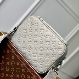 Louis Vuitton S Lock Bag-M45806-22*18*8CM