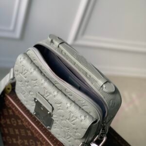 Louis Vuitton S Lock Bag-M45806-22*18*8CM