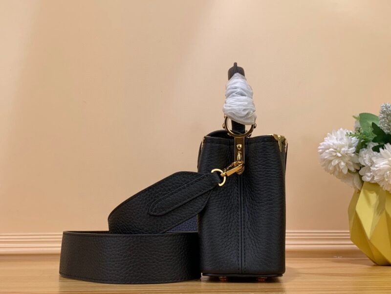 Louis Vuitton Mini Capucines Handlebag-21*14*8CM