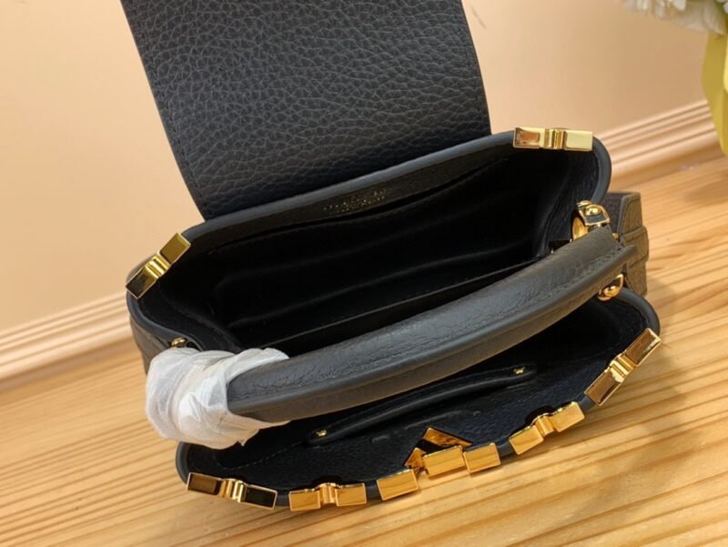 Louis Vuitton Mini Capucines Handlebag-21*14*8CM