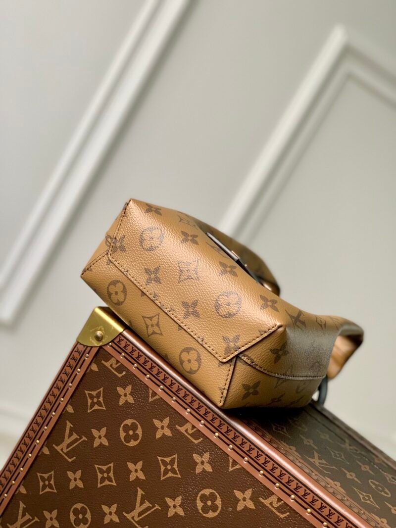 Louis Vuitton ATLANTIS BB Handlebag-17×17 x7CM