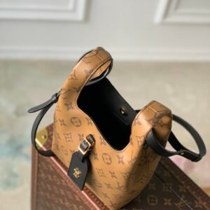 Louis Vuitton ATLANTIS BB Handlebag-17×17 x7CM
