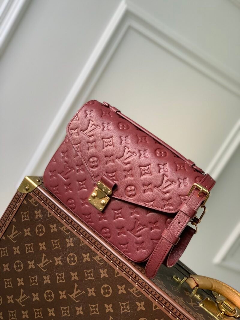 Louis Vuitton Pochette Metis Handbags-25*19*7CM