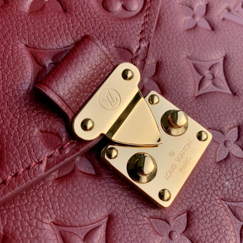 Louis Vuitton Pochette Metis Handbags-25*19*7CM
