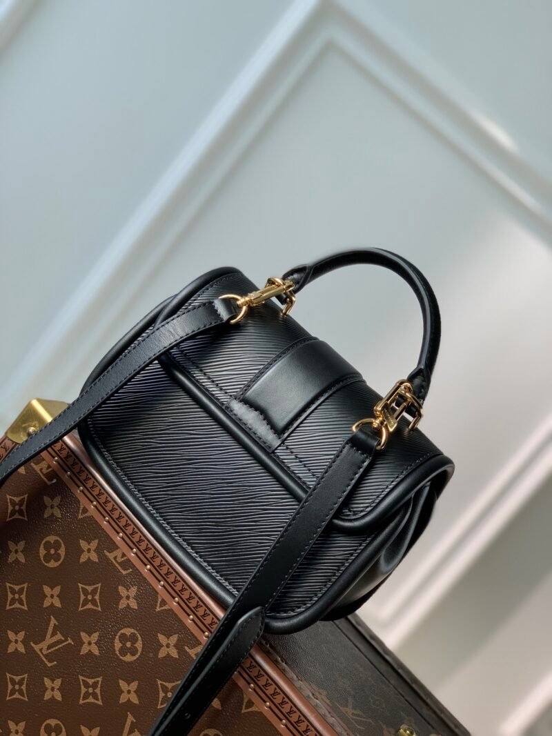 Louis Vuitton Hide & Seek Bag-21 x 15 x 8CM