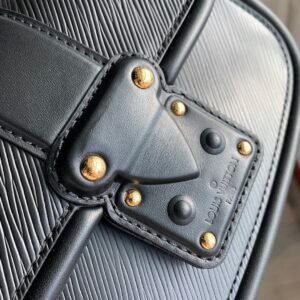 Louis Vuitton Hide & Seek Bag-21 x 15 x 8CM