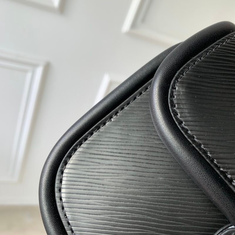 Louis Vuitton Hide & Seek Bag-21 x 15 x 8CM