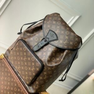 Louis Vuitton Montsouris Backpack-32 x 40 x 19CM